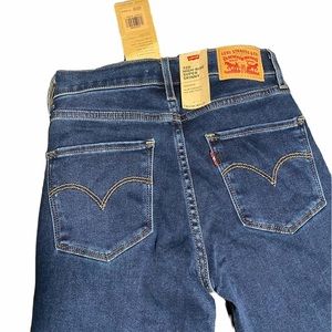 Brand new Levi’s jeans straight leg